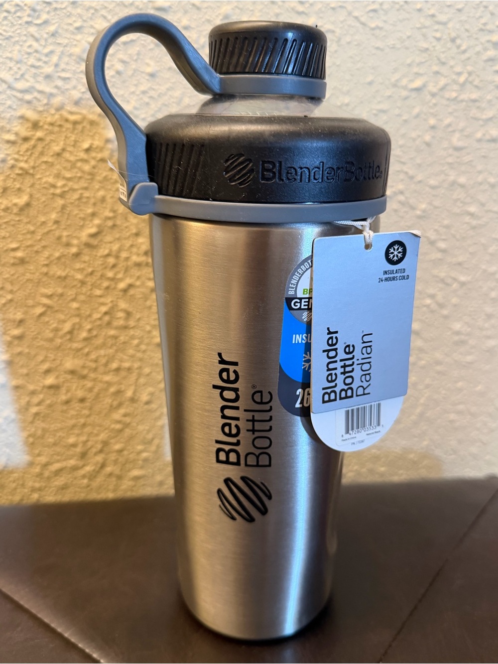 Blender Bottle Radian Shaker Cup Insulated Stainless Steel Water Bottle 26oz NEW